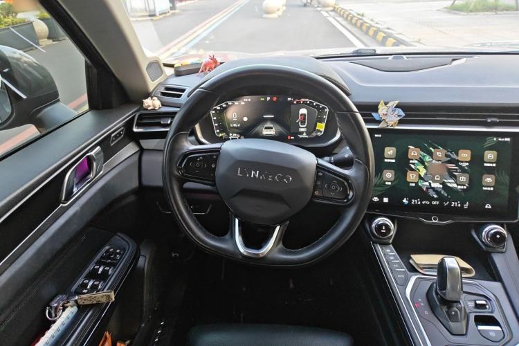 Used Lynk & Co 01 2021 2.0TD Two-Wheel-Drive Pro Trim Steering Wheel