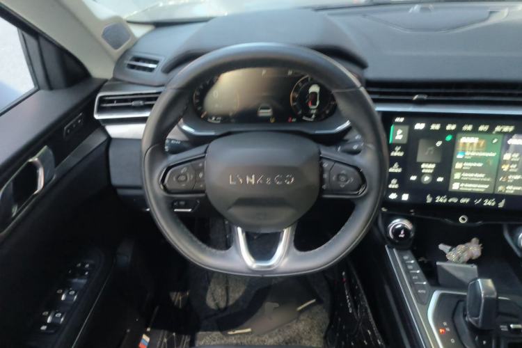Used Lynk & Co 01 2021 2.0TD Two-Wheel-Drive Pro Trim Steering Wheel