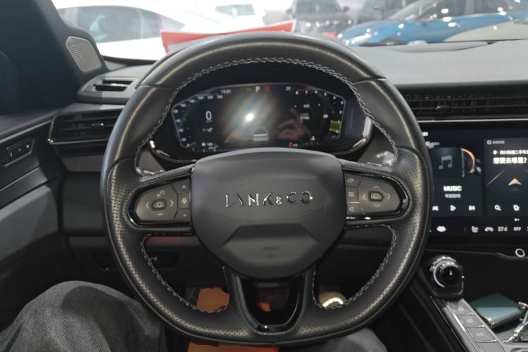 Used Lynk & Co 01 2021 2.0TD Four-Wheel Drive Hype-Halo Steering Wheel