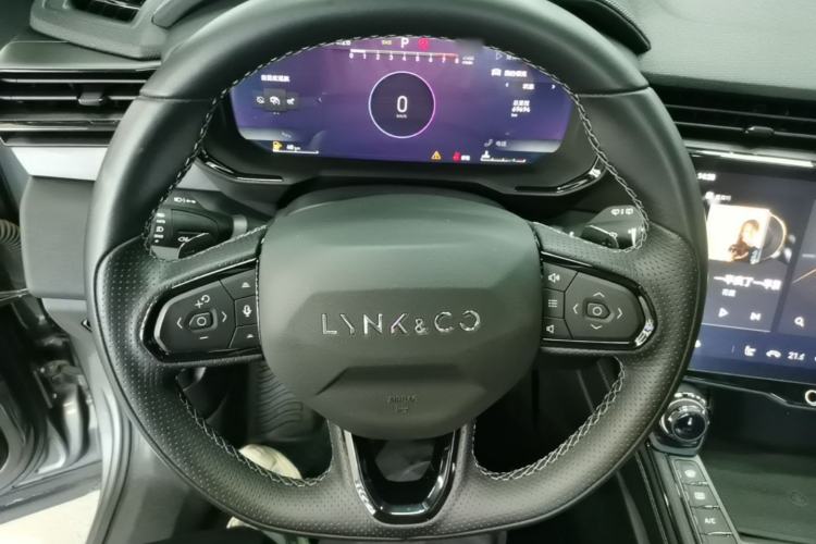 Used Lynk & Co 01 2021 2.0TD Four-Wheel Drive Hype-Halo Steering Wheel