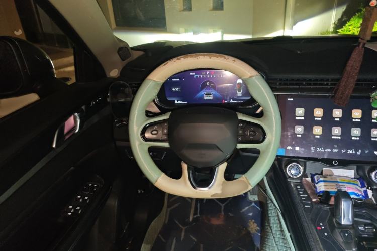 Used Lynk & Co 01 2021 2.0TD Two-Wheel-Drive Pro Trim Steering Wheel