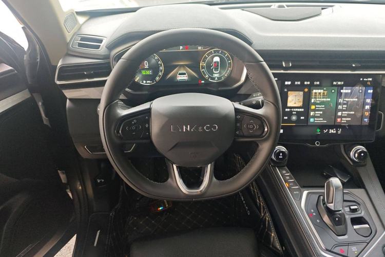 Used Lynk & Co 01 2021 2.0TD Two-Wheel-Drive Pro Trim Steering Wheel