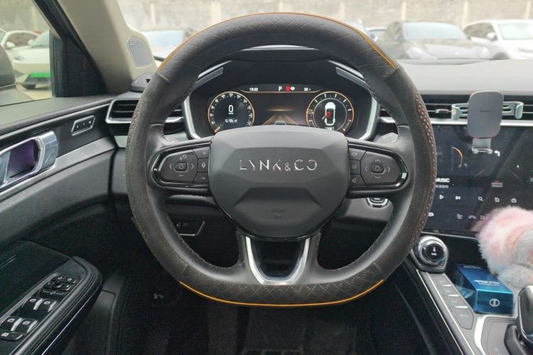 Used Lynk & Co 01 2021 2.0TD Two-Wheel-Drive Pro Trim Steering Wheel