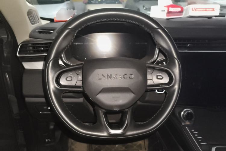 Used Lynk & Co 01 2021 2.0TD Two-Wheel-Drive Pro Trim Steering Wheel