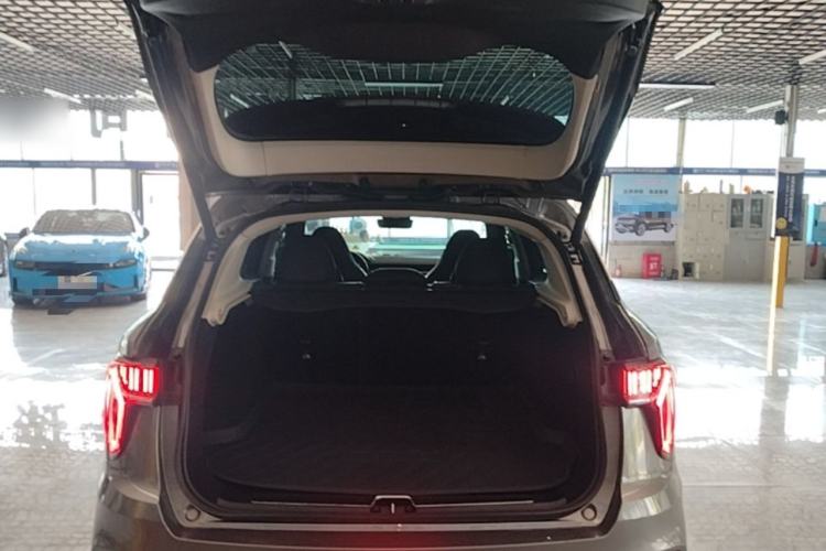 Used Lynk & Co 01 2021 2.0TD Two-Wheel-Drive Pro Trim Trunk