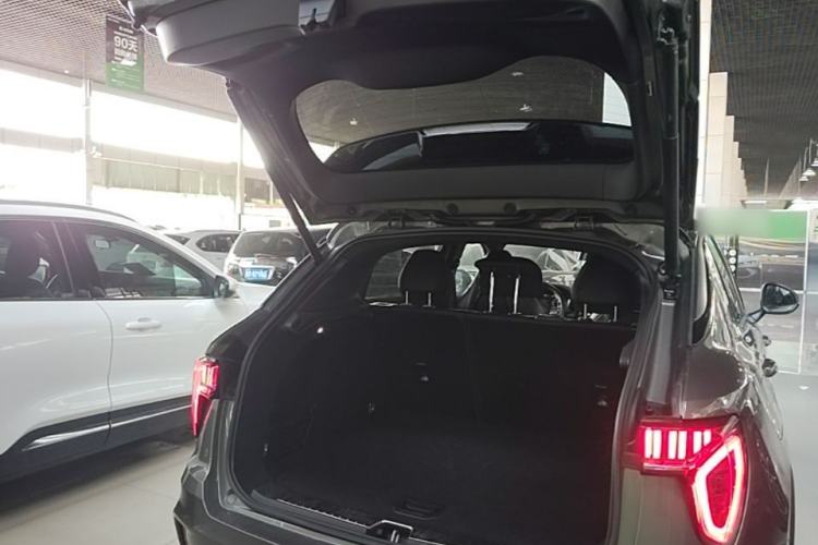 Used Lynk & Co 01 2021 2.0TD Four-Wheel Drive Hype-Halo Trunk