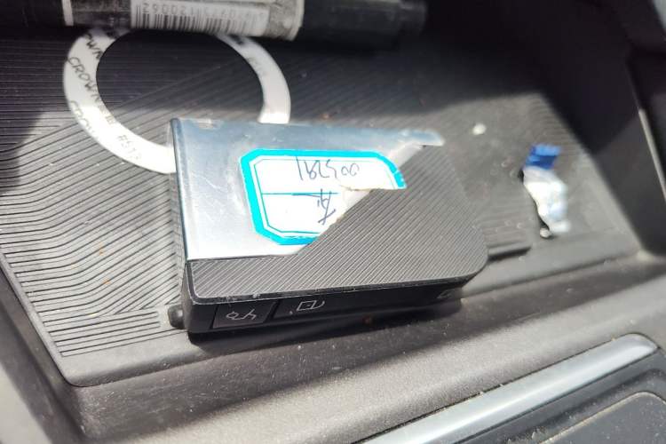 Used Lynk & Co 01 2021 2.0TD Two-Wheel-Drive Pro Trim Vehicle Key