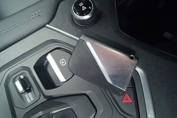 Used Lynk & Co 01 2021 2.0TD Two-Wheel-Drive Pro Trim Vehicle Key