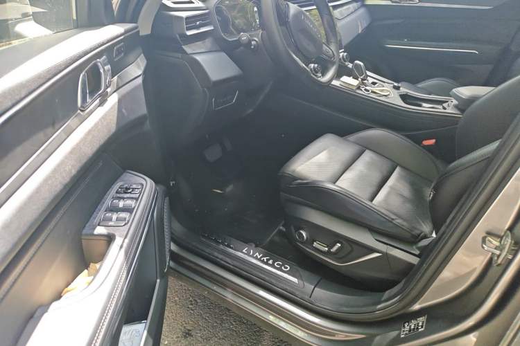 Used Lynk & Co 01 2021 2.0TD Two-Wheel-Drive Pro Trim Driver Seat