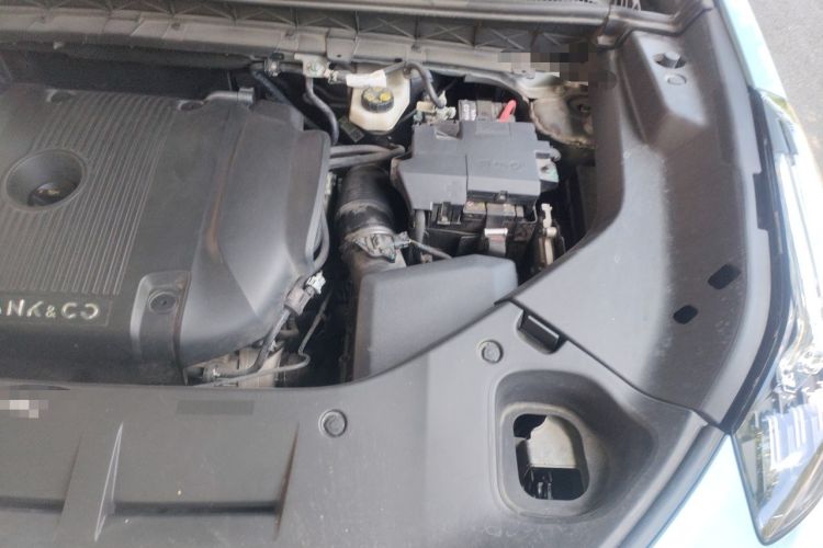 Used Lynk & Co 01 2021 2.0TD Two-Wheel-Drive Pro Trim Engine Bay Left