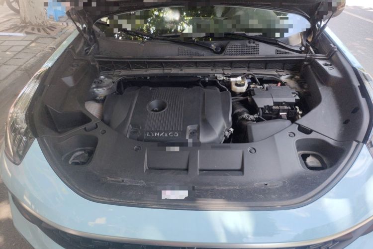 Used Lynk & Co 01 2021 2.0TD Two-Wheel-Drive Pro Trim Engine Bay