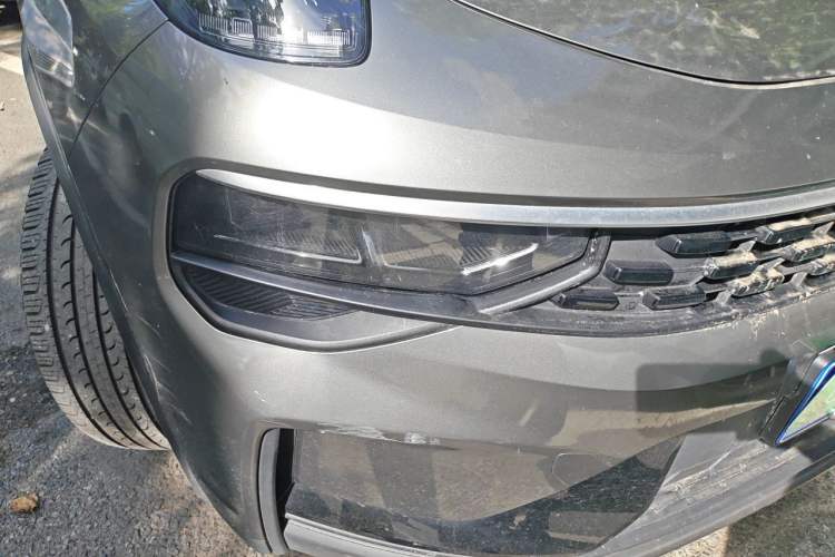 Used Lynk & Co 01 2021 2.0TD Two-Wheel-Drive Pro Trim Right Front Headlight