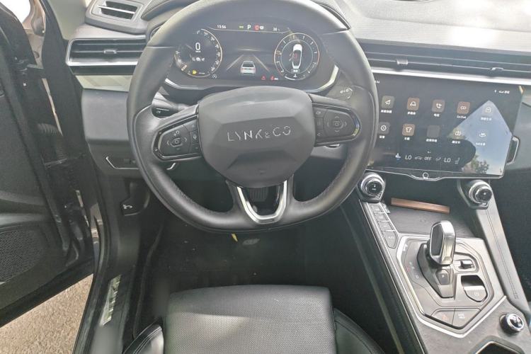 Used Lynk & Co 01 2021 2.0TD Two-Wheel-Drive Pro Trim Steering Wheel