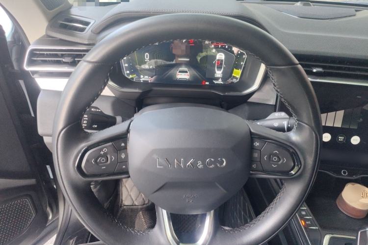 Used Lynk & Co 01 2021 2.0TD Two-Wheel-Drive Pro Trim Steering Wheel