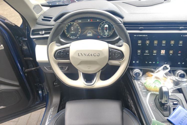 Used Lynk & Co 01 2021 2.0TD Two-Wheel Drive Zhaopu Pro Steering Wheel