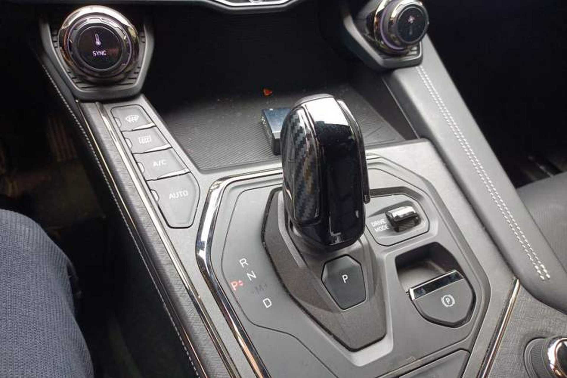 Used Lynk & Co 01 2021 2.0TD Four-Wheel Drive Hype-Halo Gear Lever