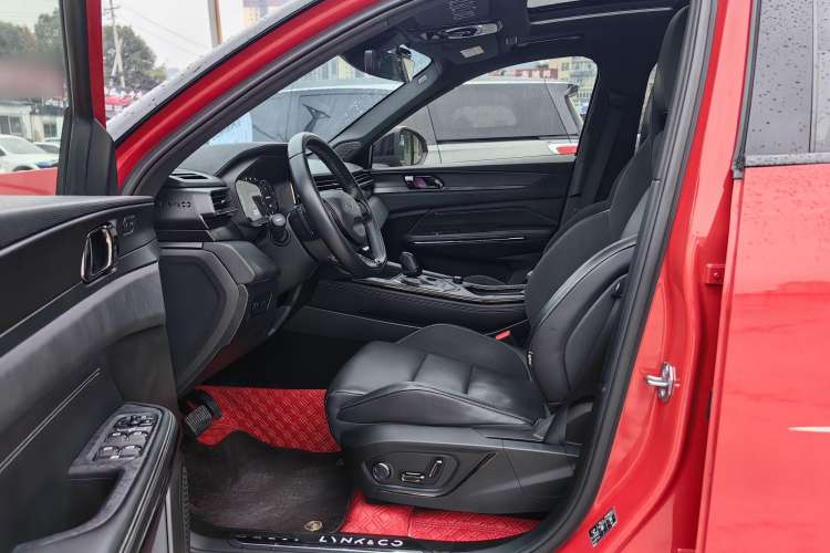 Used Lynk & Co 01 2021 2.0TD Four-Wheel Drive Hype-Halo Interior 2