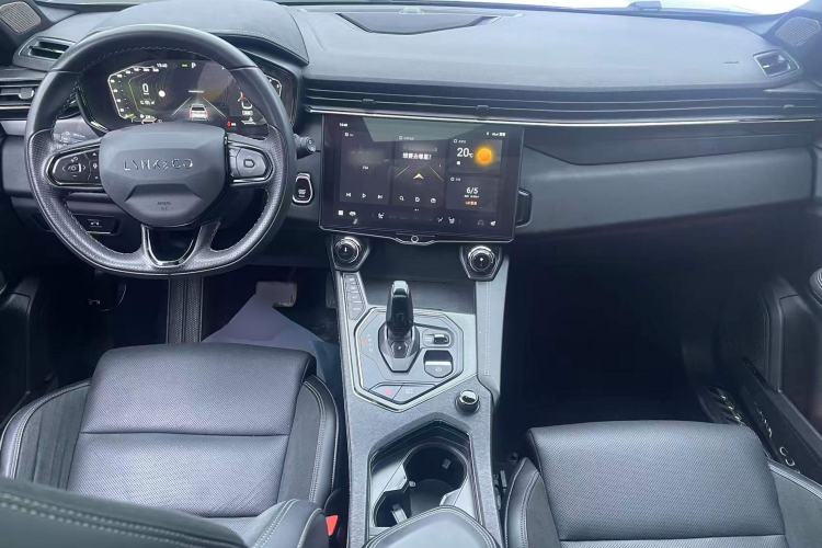Used Lynk & Co 01 2021 2.0TD Four-Wheel Drive Hype-Halo Center Console