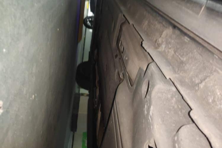 Used Lynk & Co 01 2021 2.0TD Two-Wheel-Drive Pro Trim Chassis Rear Left