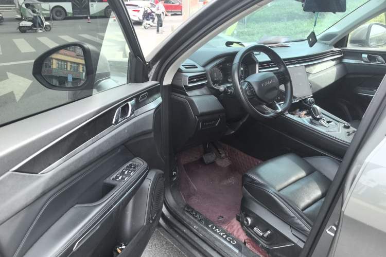 Used Lynk & Co 01 2021 2.0TD Two-Wheel-Drive Pro Trim Driver Seat
