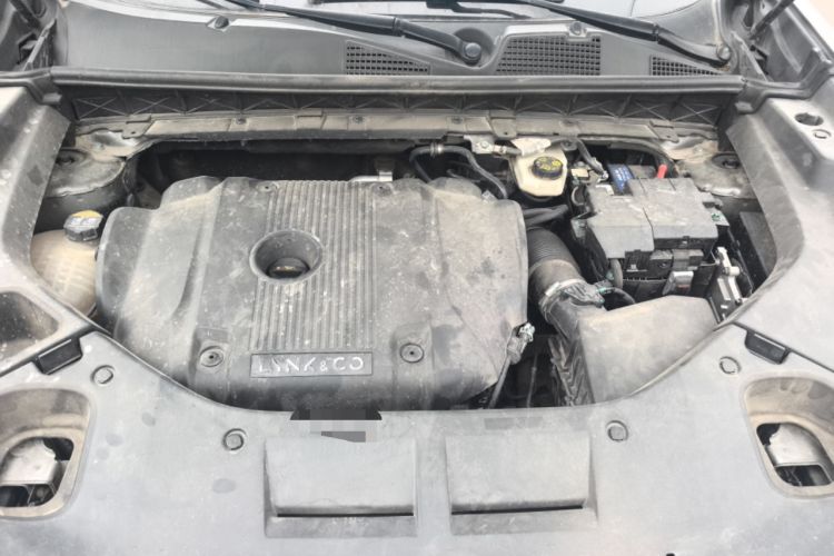 Used Lynk & Co 01 2021 2.0TD Two-Wheel-Drive Pro Trim Engine Bay