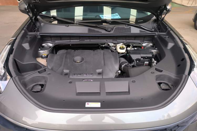 Used Lynk & Co 01 2021 2.0TD Two-Wheel-Drive Pro Trim Engine Bay