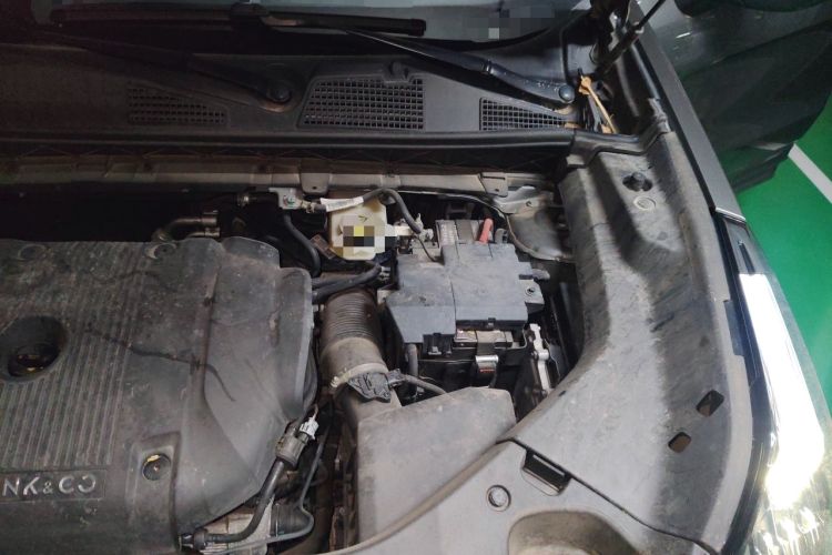 Used Lynk & Co 01 2021 2.0TD Two-Wheel-Drive Pro Trim Engine Bay Left