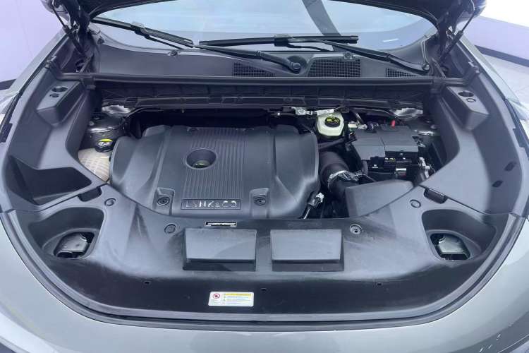 Used Lynk & Co 01 2021 2.0TD Four-Wheel Drive Hype-Halo Engine Bay