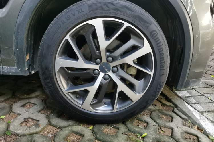 Used Lynk & Co 01 2021 2.0TD Four-Wheel Drive Hype-Halo Exterior 1