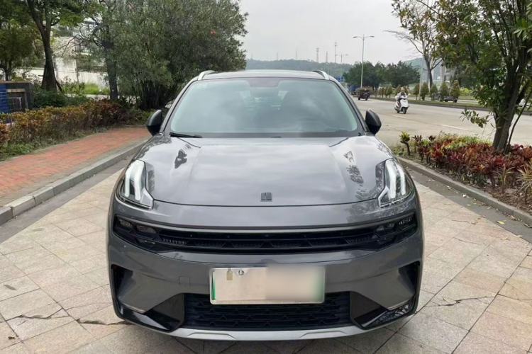 Used Lynk & Co 01 2021 2.0TD Two-Wheel-Drive Pro Trim Exterior 4