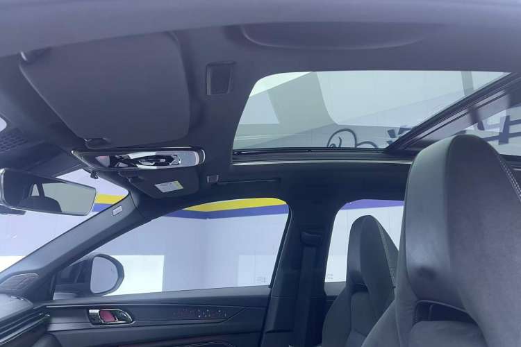 Used Lynk & Co 01 2021 2.0TD Four-Wheel Drive Hype-Halo Headliner