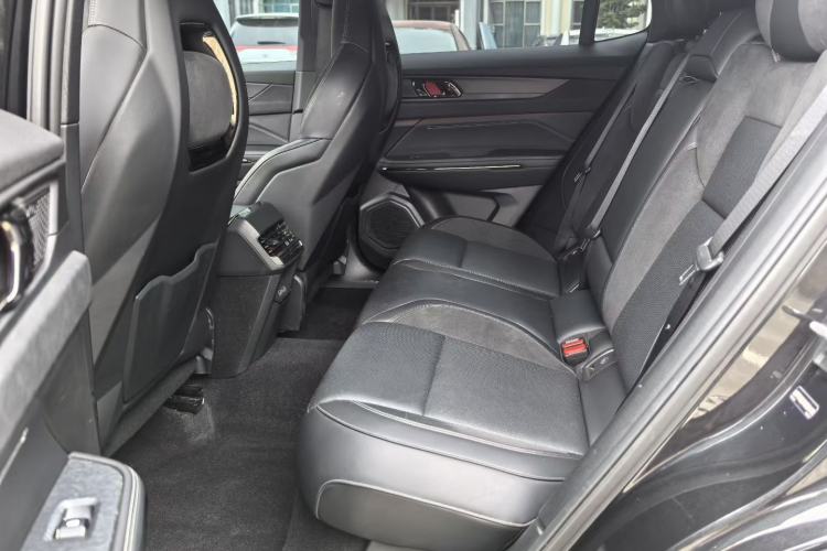 Used Lynk & Co 01 2021 2.0TD Four-Wheel Drive Hype-Halo Interior 3