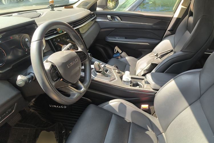 Used Lynk & Co 01 2021 2.0TD Two-Wheel-Drive Pro Trim Left Front Seat