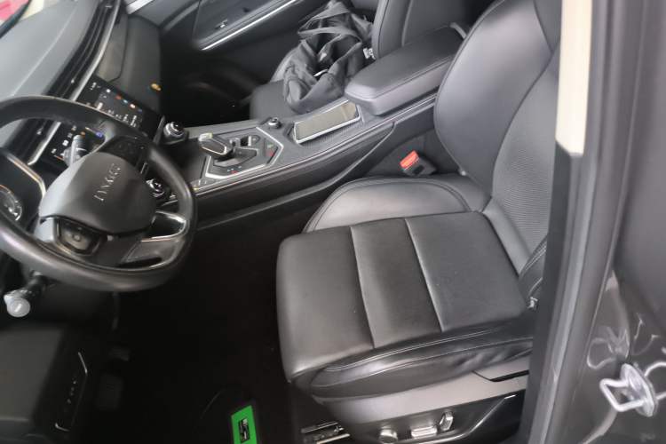 Used Lynk & Co 01 2021 2.0TD Two-Wheel-Drive Pro Trim Left Front Seat