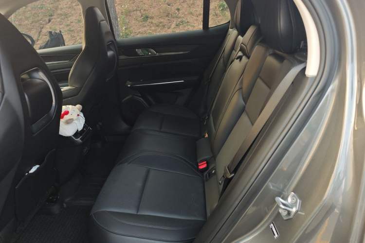Used Lynk & Co 01 2021 2.0TD Two-Wheel-Drive Pro Trim Left Rear Seat