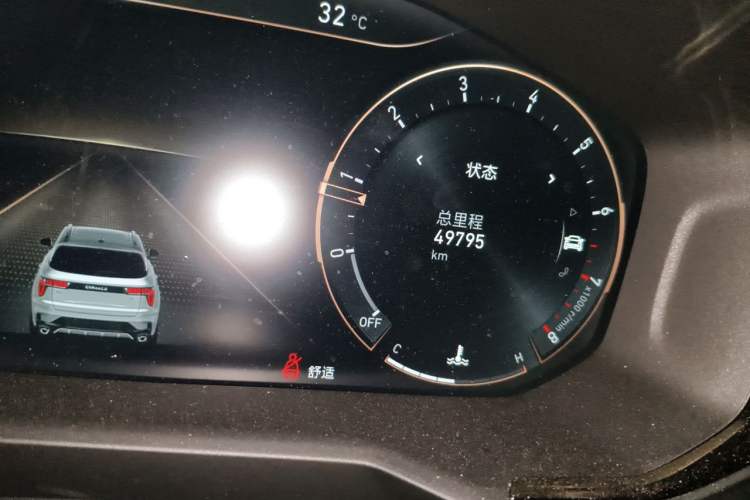 Used Lynk & Co 01 2021 2.0TD Four-Wheel Drive Hype-Halo Odometer Close Up