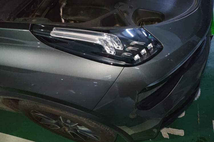 Used Lynk & Co 01 2021 2.0TD Two-Wheel-Drive Pro Trim Right Front Headlight