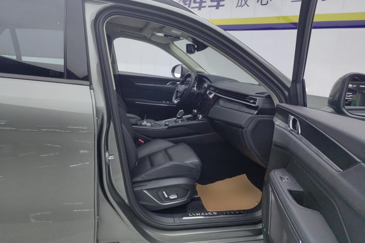 Used Lynk & Co 01 2021 2.0TD Two-Wheel-Drive Pro Trim Right Front Seat