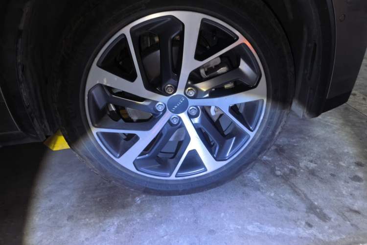 Used Lynk & Co 01 2021 2.0TD Four-Wheel Drive Hype-Halo Right Front Wheel Hub