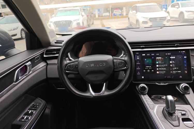 Used Lynk & Co 01 2021 2.0TD Two-Wheel-Drive Pro Trim Steering Wheel