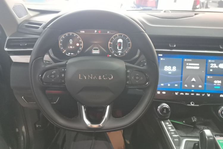 Used Lynk & Co 01 2021 2.0TD Two-Wheel-Drive Pro Trim Steering Wheel