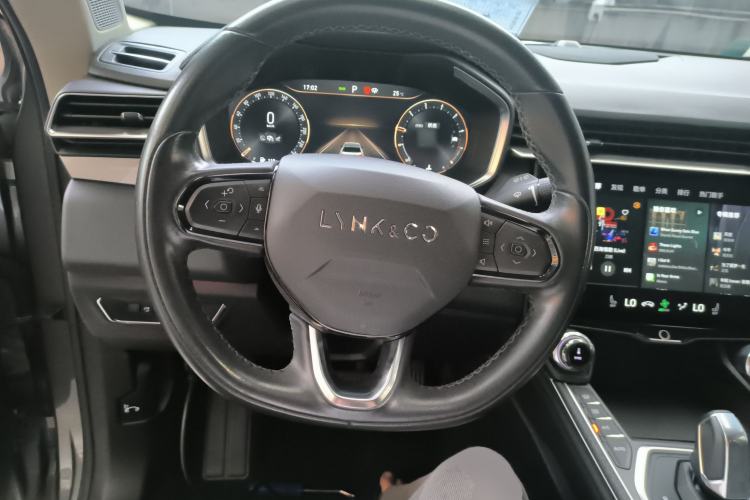 Used Lynk & Co 01 2021 2.0TD Two-Wheel-Drive Pro Trim Steering Wheel