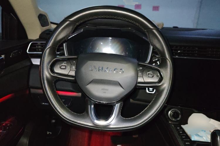 Used Lynk & Co 01 2021 2.0TD Two-Wheel-Drive Pro Trim Steering Wheel