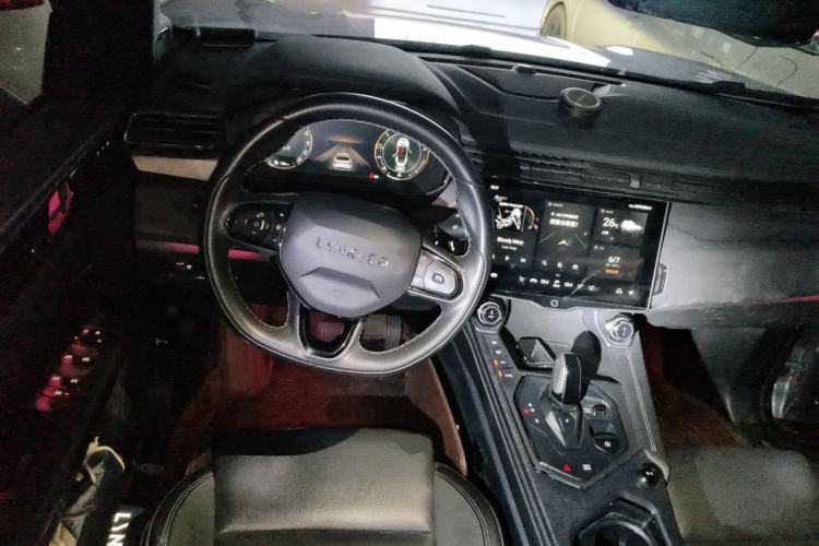 Used Lynk & Co 01 2021 2.0TD Four-Wheel Drive Hype-Halo Steering Wheel
