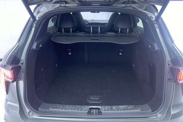 Used Lynk & Co 01 2021 2.0TD Four-Wheel Drive Hype-Halo Trunk