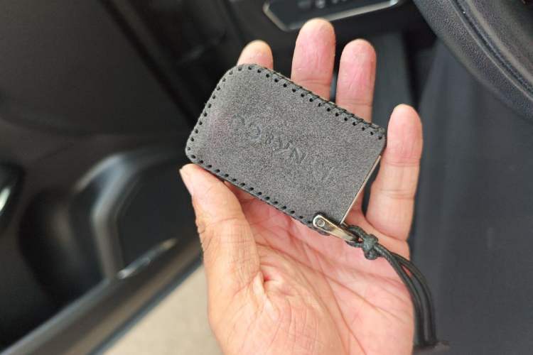 Used Lynk & Co 01 2021 2.0TD Two-Wheel-Drive Pro Trim Vehicle Key