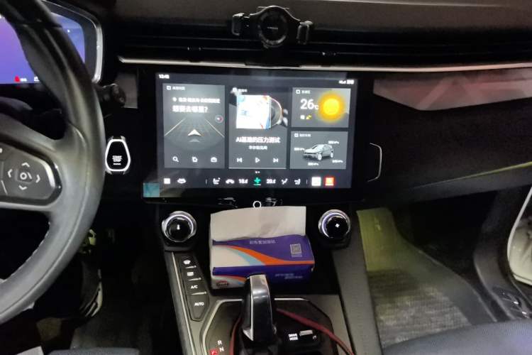 Used Lynk & Co 01 2021 2.0TD Two-Wheel-Drive Pro Trim Audio And AC Panel