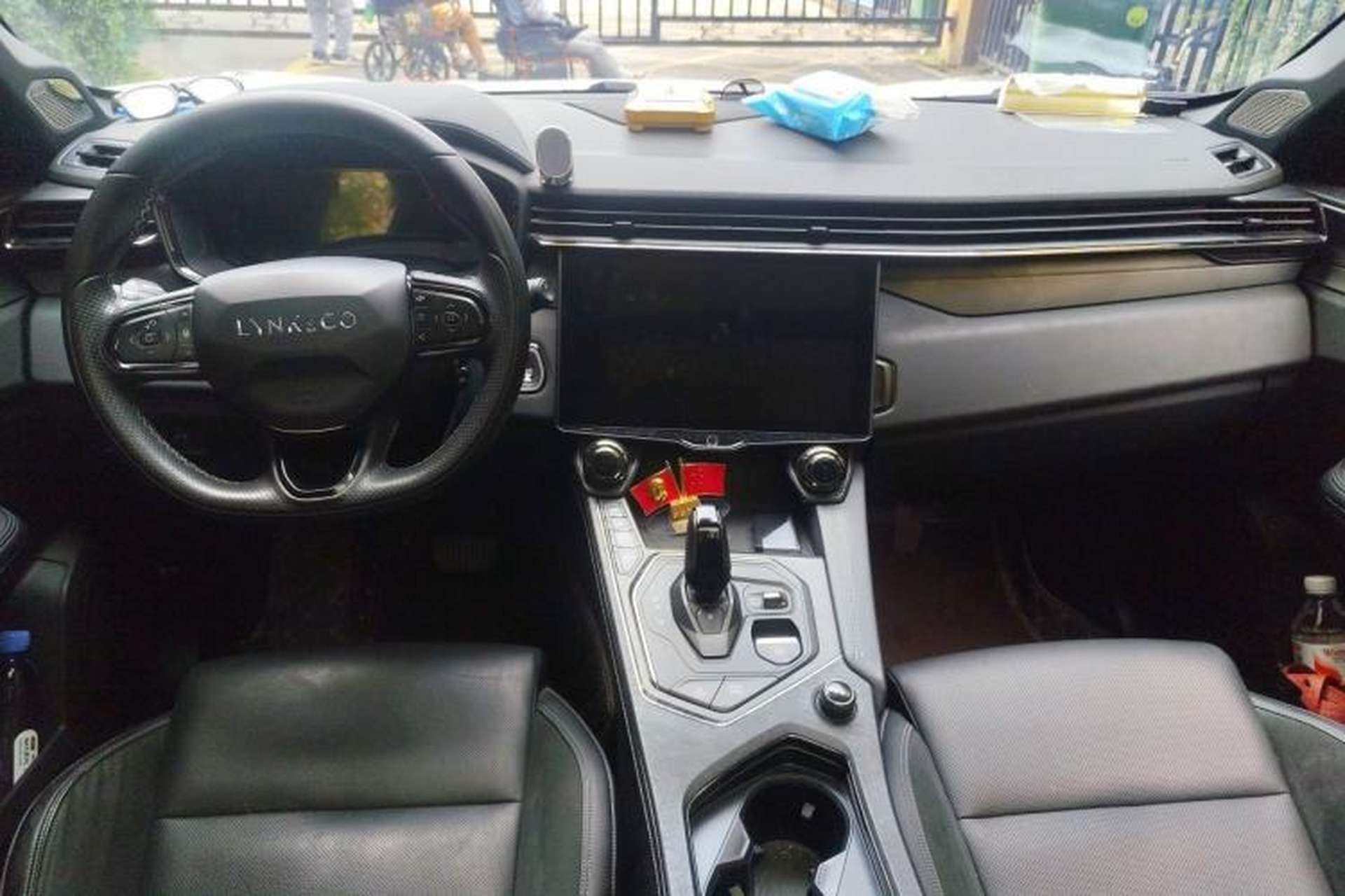Used Lynk & Co 01 2021 2.0TD Four-Wheel Drive Hype-Halo Center Console