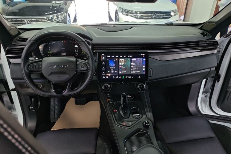 Used Lynk & Co 01 2021 2.0TD Four-Wheel Drive Hype-Halo Center Console