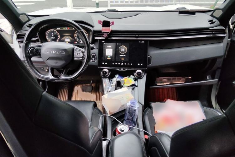 Used Lynk & Co 01 2021 2.0TD Four-Wheel Drive Hype-Halo Center Console